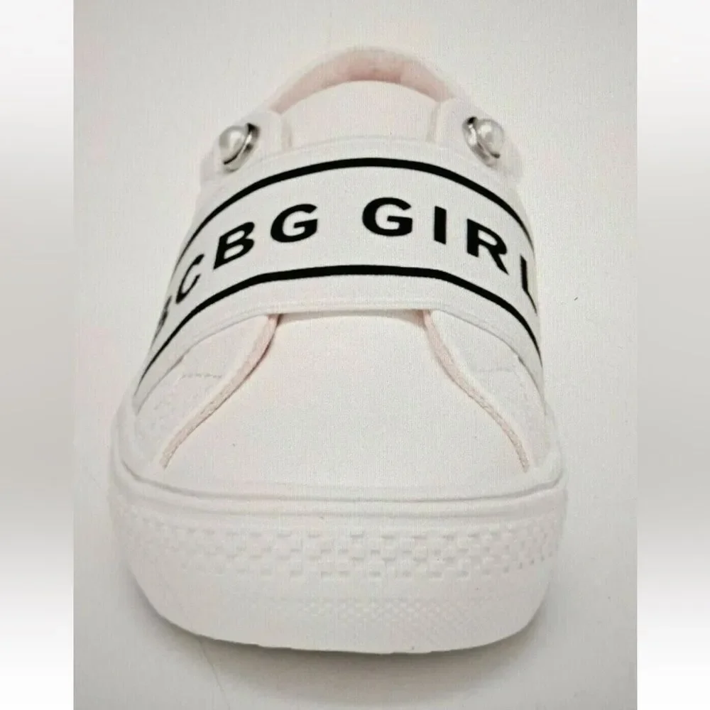 BCBG GIRLS White Large Logo Slip On Sneakers Pearl Details Sz 3 Like New